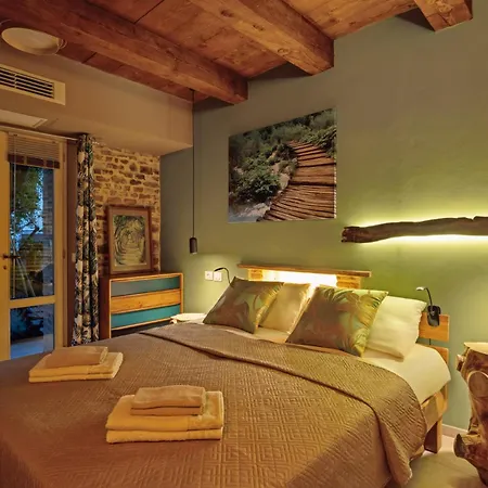 Stadthaus Felix Convivium * Barchi