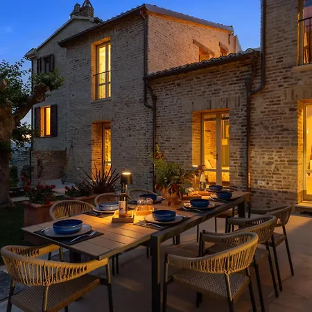 Stadthaus Felix Convivium * Barchi