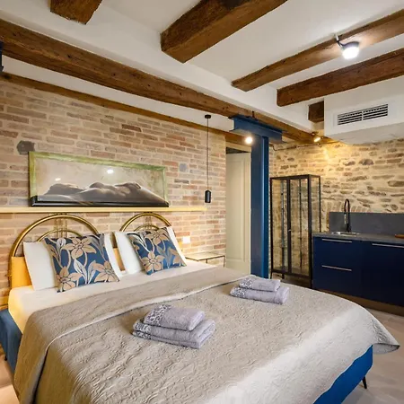 Stadthaus Felix Convivium *